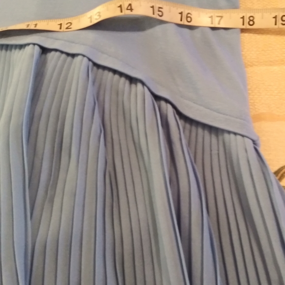 Top - Picture 9 of 9